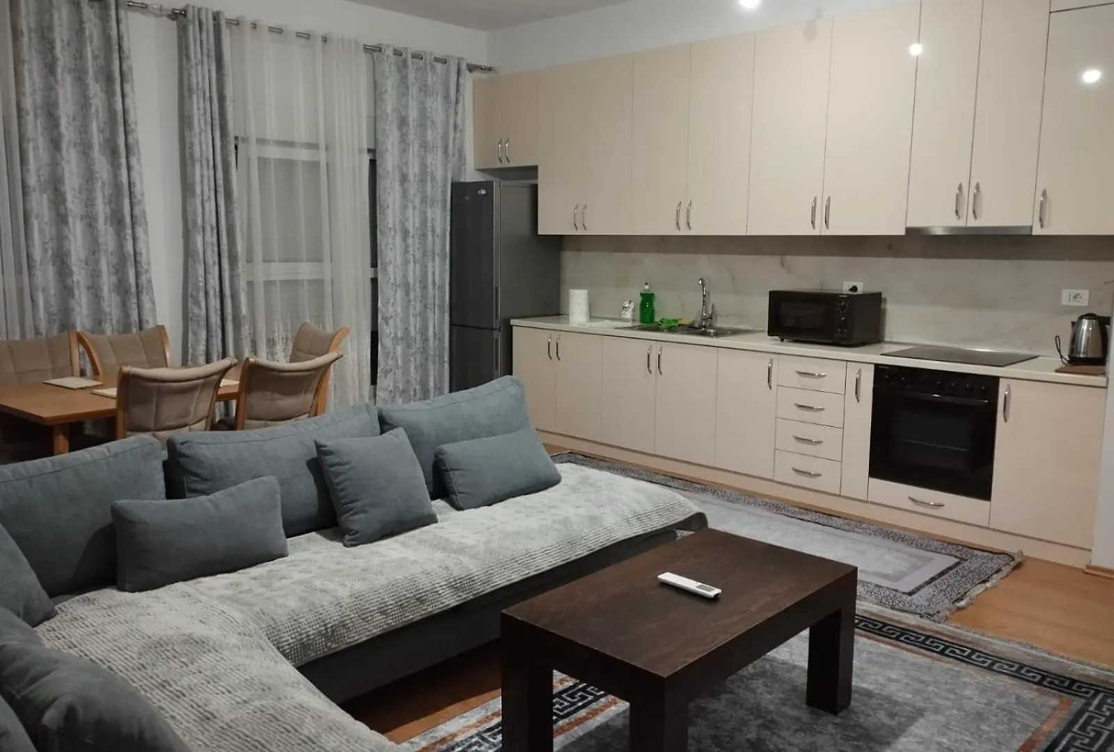 Alban Apartment Tirana 0*,  Albania